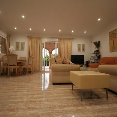 Steps From The Sea, Cleaning Included * Dénia
